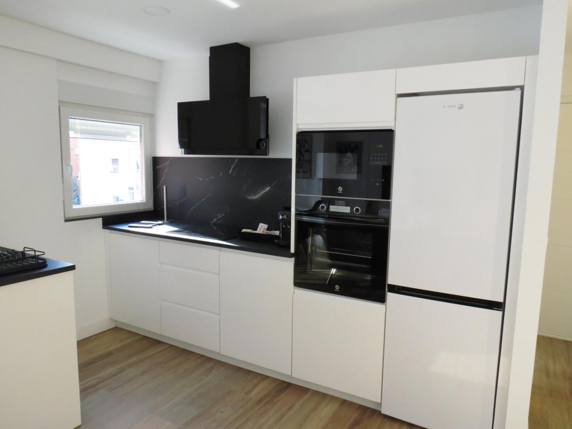 Apartamento Aires Del Norte, Con Ascensor Y Wifi Gratis Santander Bagian luar foto